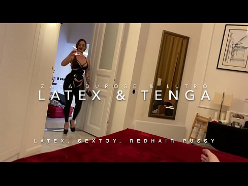 ❤️ Nwa nkịrịkọ na-acha uhie uhie yi uwe latex nke nnochi anya ❌ Mmekọahụ ❤